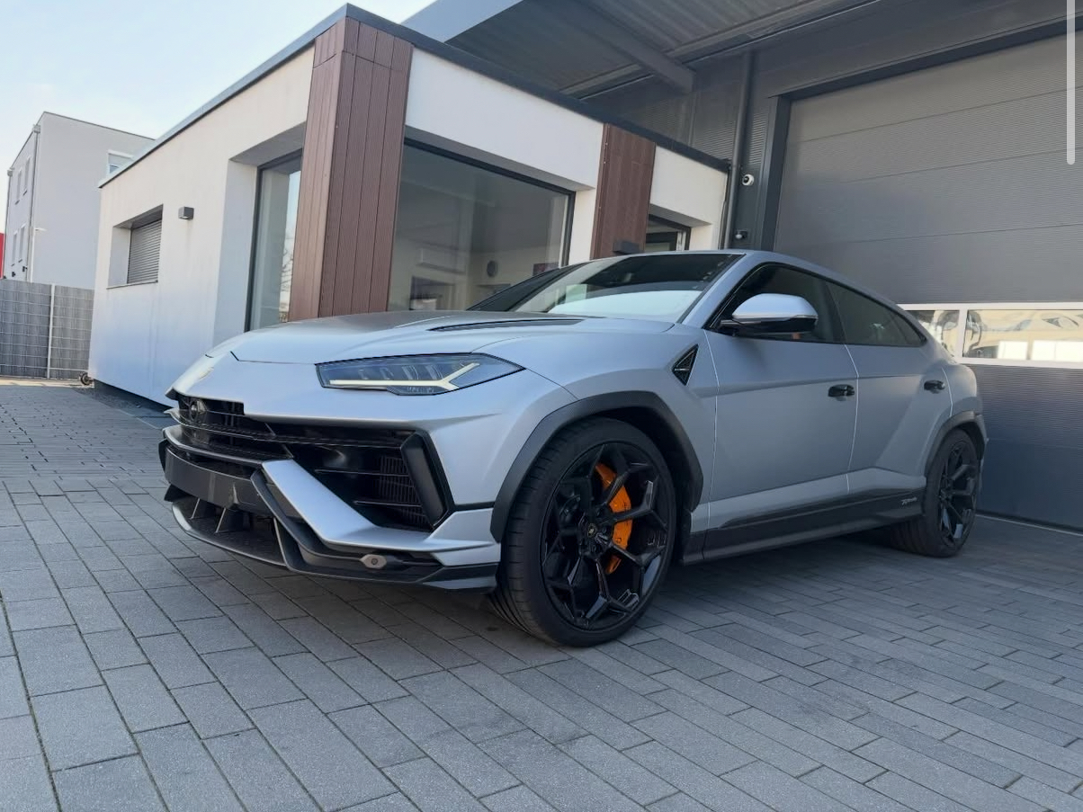 Lamborghini Urus bei Daglioglu Lackierung